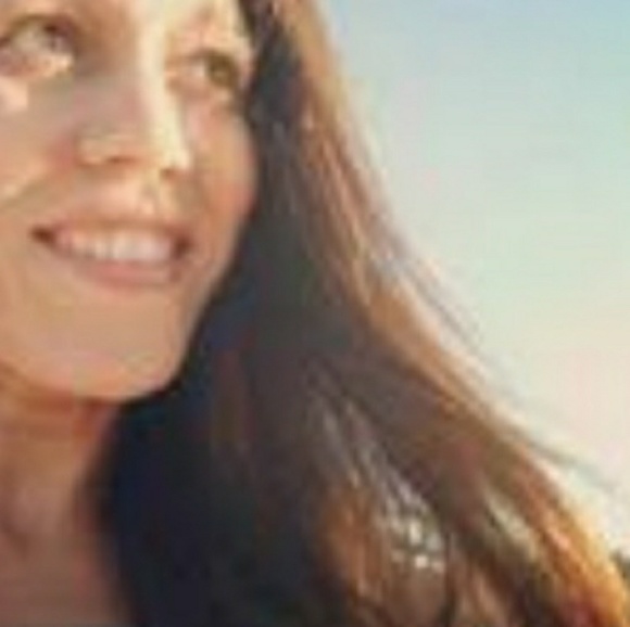 Meet your Posher, Vanessa - Picture 1 of 1